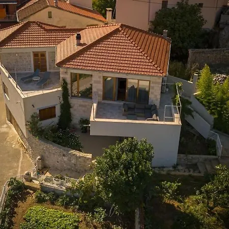 House With A Parking Space Svirce, Hvar - 22571 Dom wakacyjny *