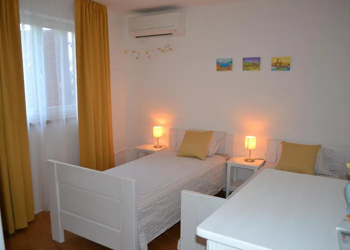 House With A Parking Space Svirce, Hvar - 22571 Dom wakacyjny