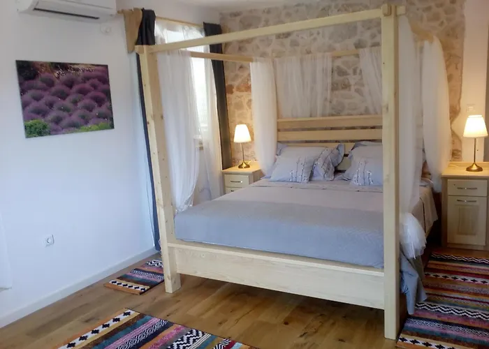 House With A Parking Space Svirce, Hvar - 22571 Jelsa (Hvar)